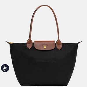 Longchamp purse medium size